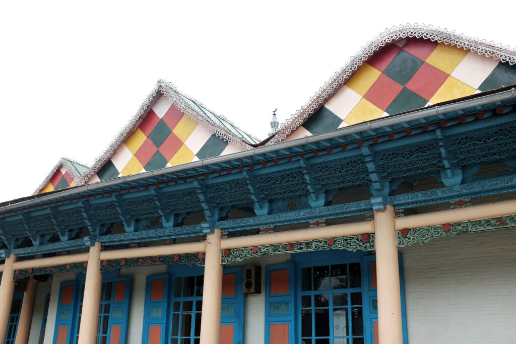 exterior of dungan mosque